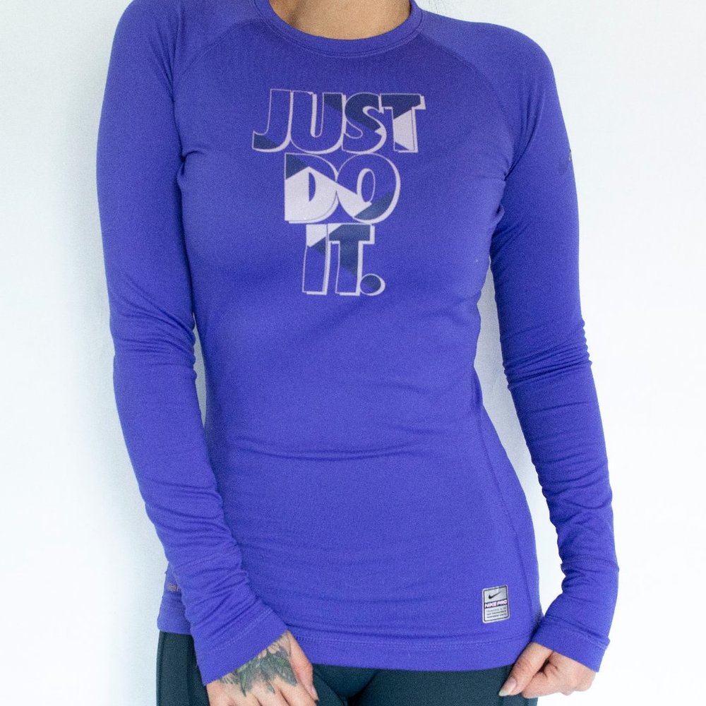 3 for $15 ✨ Nike Just Do It Compression Long Sleeve